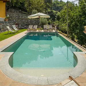 Casa Aurora Uscio